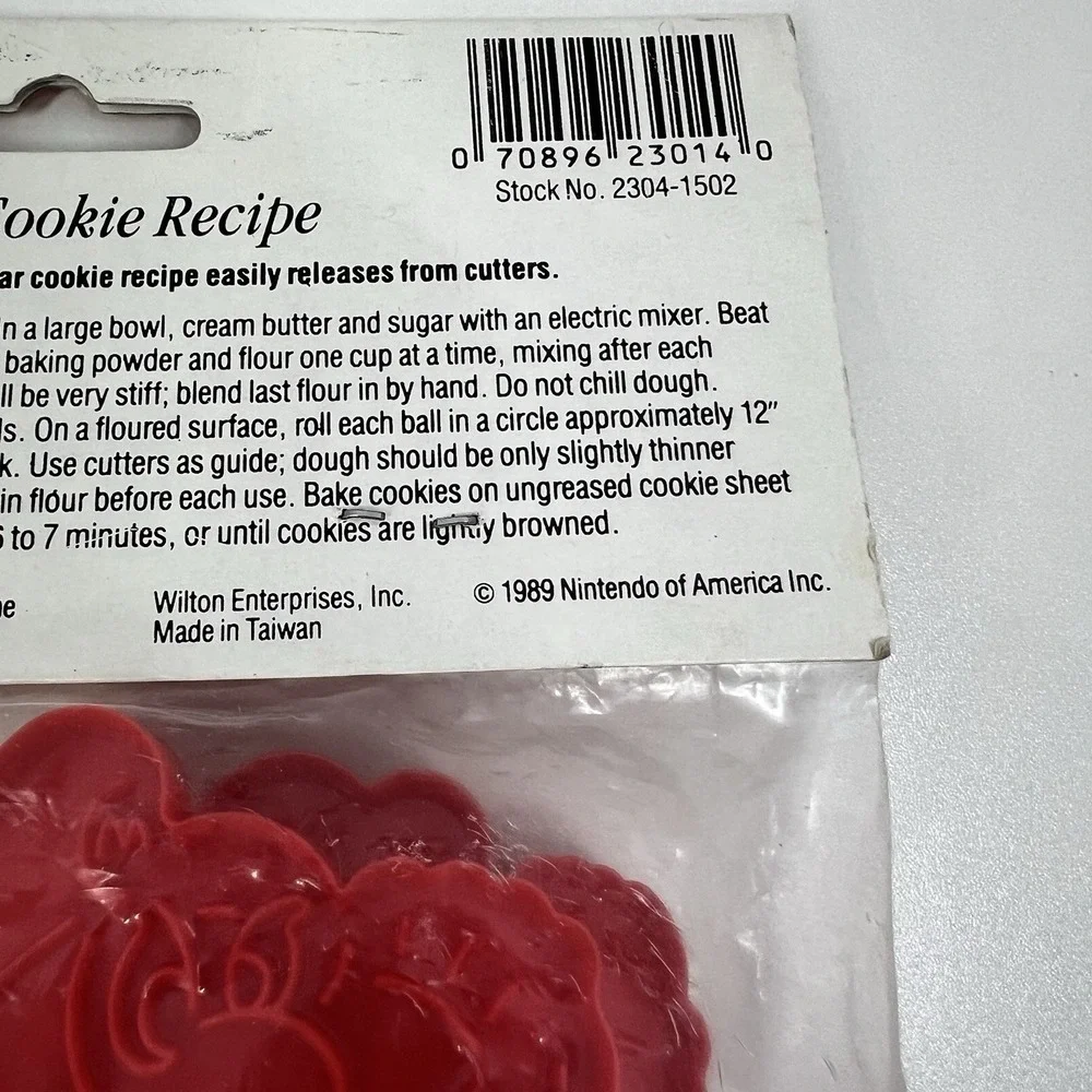Vintage Wilton‎ Super Mario Bros Cookie Cutters Nintendo Luigi Koopa Spiny 1989
